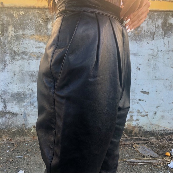 VINTAGE GENUINE LEATHER HIGH WAIST PANTS - Picture 5 of 6